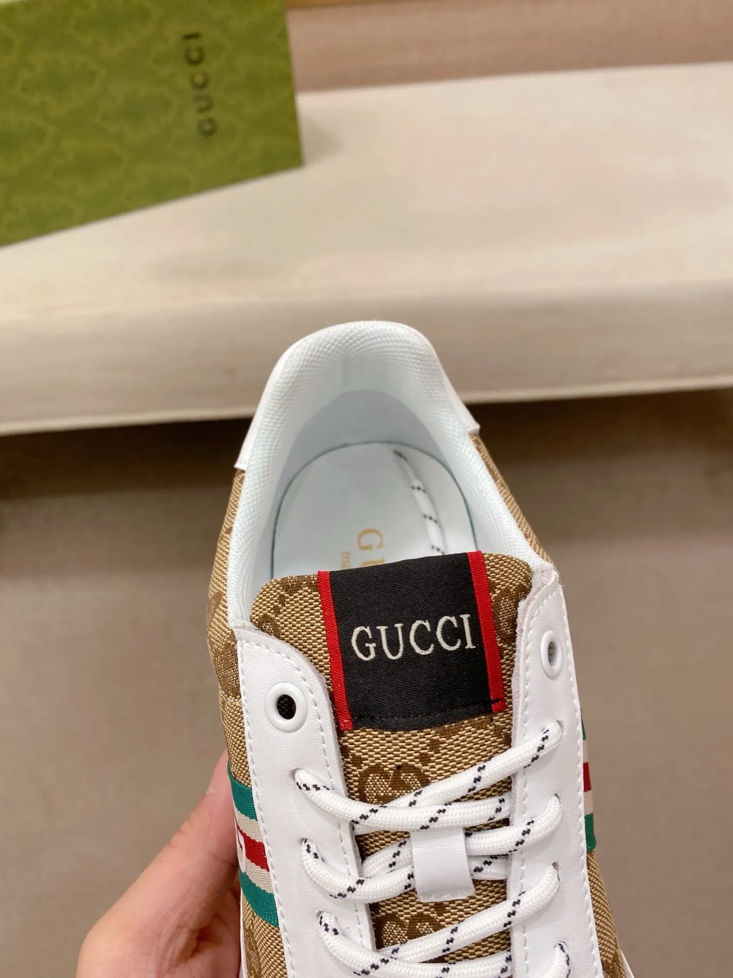 Men's clothing and shoes💰:462💰 (GUCCI) The latest model from the official website🎁🎁Casual and fashionable men's shoes👟, hot style💥The version is simple and elegant, exclusive for trendy men. The unique latest brand elements from the official website👑Original Gucci decoration, fashionable and generous, the fabric is original cowhide ✅Mesh breathable lining, the official website specifies wear-resistant casual outsole, the classic model is taken in kind at the counter🎬38-44 (can be customized for 45 non-refundable)